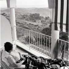 Sanatorium des étudiantes : Vence : Galerie de cure : Vue sur Saint Paul de Vence