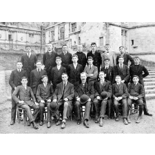 Maynières 1514. Institution St Joseph. Mesnières 1914.