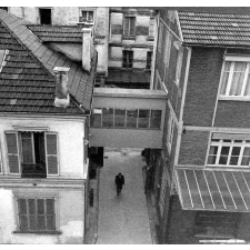 Cour intérieure d'un bâtiment.