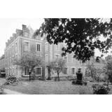 Ecole primaire supérieure de jeunes filles -Mayenne. (Mayenne).