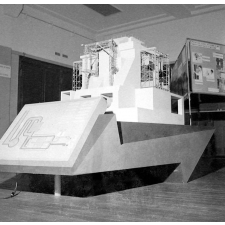 Exposition IPN, Londres : maquette d'une centrale