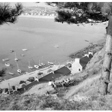 Colonie d'Erquy, œuvres laïques de la ville de Saint-Brieuc : promenade au port d'Erquy
