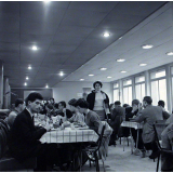 Maison de l'Alliance française : le réfectoire de la résidence des étudiants étrangers