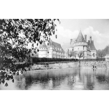 Château de Mesnières. (Seine-Inférieure). Institution St Joseph.