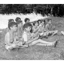 Château de la Guette, fondation de la Baronne de Rothschild en faveur des enfants israëlien, victimes de la guerre : initiation musicale par le geste