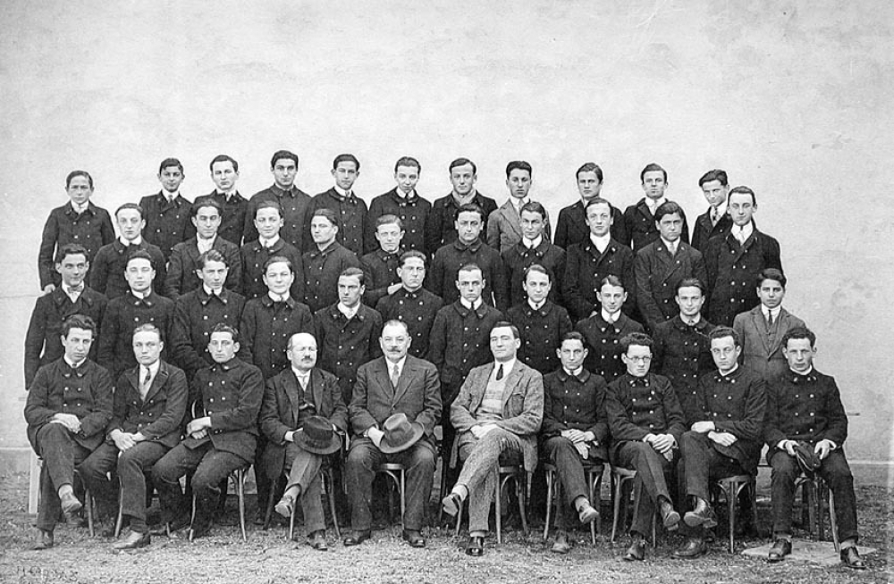 Ecole Nationale Professionnelle Jean Dupuy - Tarbes. 1928-1929. Industrie-Commerce-Hôtellerie.
