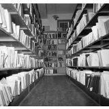 I.P.N. : l'ancienne bibliothèque. Les réserves