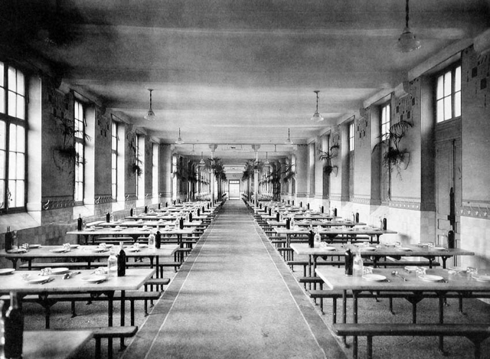 Ecole Nationale Professionnelle - Voiron. (Isère). 1931-1938.
