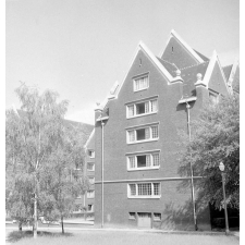 Cité internationale universitaire de Paris, boulevard Jourdan : collège franco-britannique
