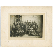 Ecole de St Ouen du Breuil : photo de classe.