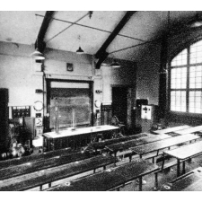 Ecole Nationale Professionnelle Henri Brisson - Vierzon (Cher).