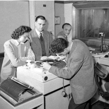 Enseignement radio : l'utilisation d'un disque