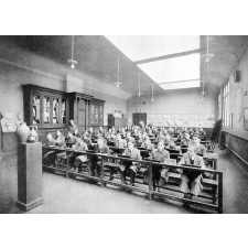 Chambre de Commerce de Paris - Ecole Commerciale, 39 Avenue Trudaine. 1938-1939.