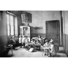 Collège de Jeunes Filles de La Roche-Sur-Yon. 1926.