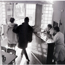 Restaurant universitaire médico-social : Le Prince : Sortie