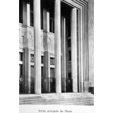 Ecole Pratique de Commerce et d'Industrie et Primaire Supérieure de Nîmes.