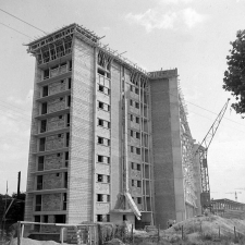 Vie étudiante à Paris : cité universitaire d'Antony, chantier