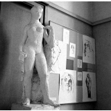 Exposition I.P.N. : reproduction d'une statue.