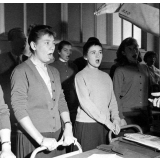 Enseignement musical : la leçon de chant au lycée La Fontaine.