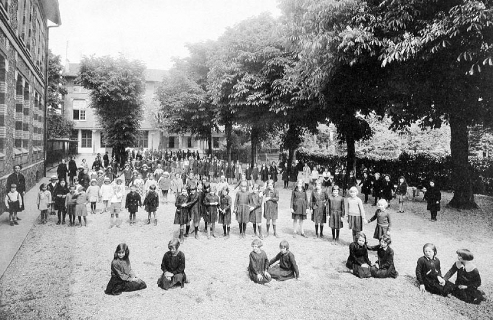 Collège Notre-Dame, 8, rue de la Bièvre - Bourg-La-Reine. (Seine).