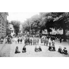 Collège Notre-Dame, 8, rue de la Bièvre - Bourg-La-Reine. (Seine).