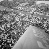 Voyage scolaire de fin d'année : Classe de garçons de Corbeil : Le Havre : Survol en avion
