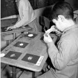 Centre d'éducation spécialisée de Lestrade : la rééducation des déficients visuels. L'apprentissage de la lecture.