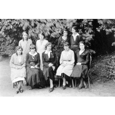 Lycée de Jeunes Filles - Roannne. Album du Cinquantenaire. 1933.