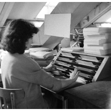 Centre National d'Enseignement Par Correspondance, Radio et Télévision. La confection des fascicules de cours.