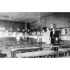 École Alsacienne 109, Rue Notre-Dame-des-Champs et 128, Rue d'Assas. Juin 1914.