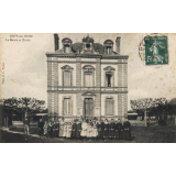 Jouy-sur-Eure - La Mairie et l'Ecole.