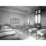 Ecole Pratique de Commerce et d'Industrie et Primaire Supérieure de Nîmes.
