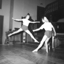 Lycée de jeunes filles de Fontainebleau : danse rythmique
