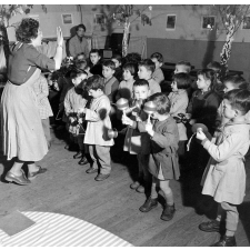 Ecole maternelle à Paris : orchestre