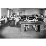 École Rachel - Fondation Léonard Rosenthal. Écoles d'Enseignement Technique gratuites - Section Féminine, 8 Rue Quinault - Paris.