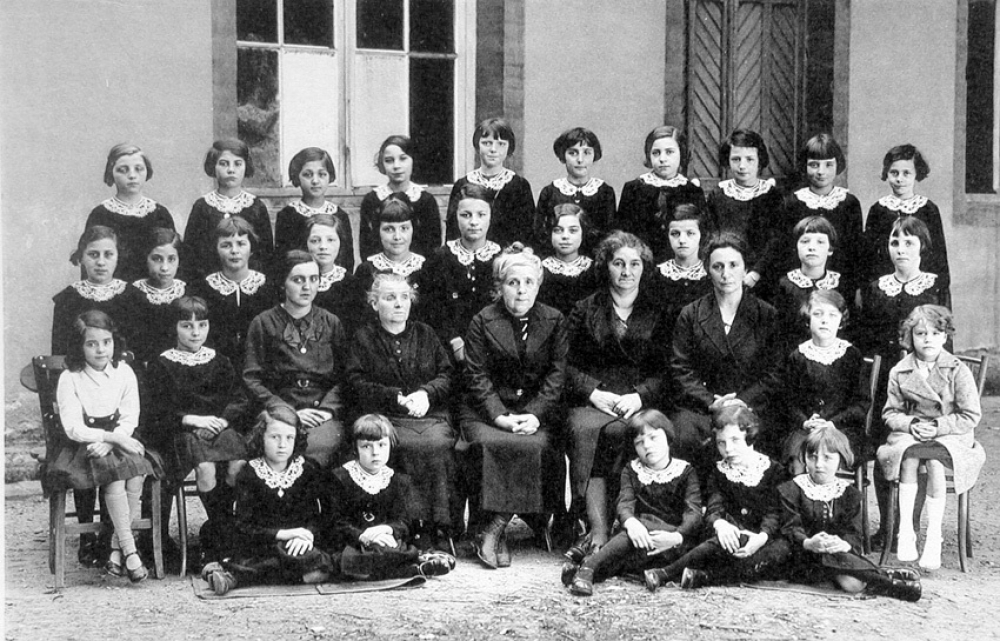 Institut Familial de Jeunes Filles - Montauban. Année 1934-1935. 