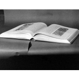 Exposition I.P.N. : un livre ouvert.
