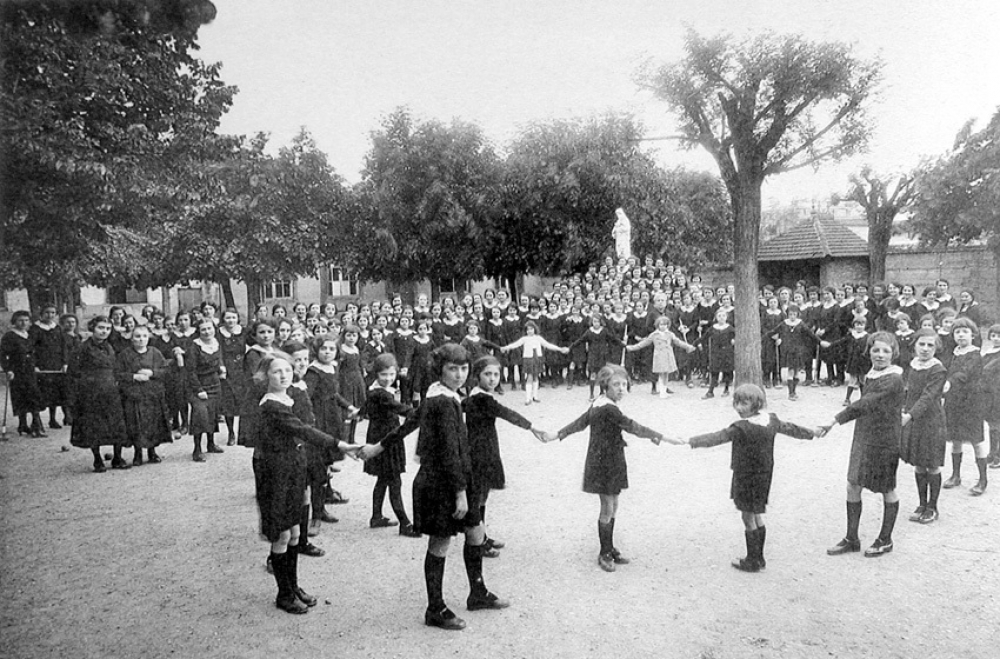Institut Familial de Jeunes Filles. Montauban. Année 1934-1935. 