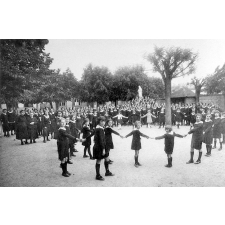 Institut Familial de Jeunes Filles. Montauban. Année 1934-1935. 