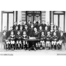 Ecole Libre Jeanne D'Arc, 25 bis, Rue Colbert - Lille. Année 1937-1938.