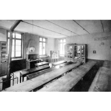 Ecole Primaire Supérieure de Jeunes Filles de Charolles. (Saône & Loire).