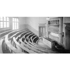 Chambre de Commerce de Paris - Ecole Commerciale, 39 Avenue Trudaine. 1938-1939.