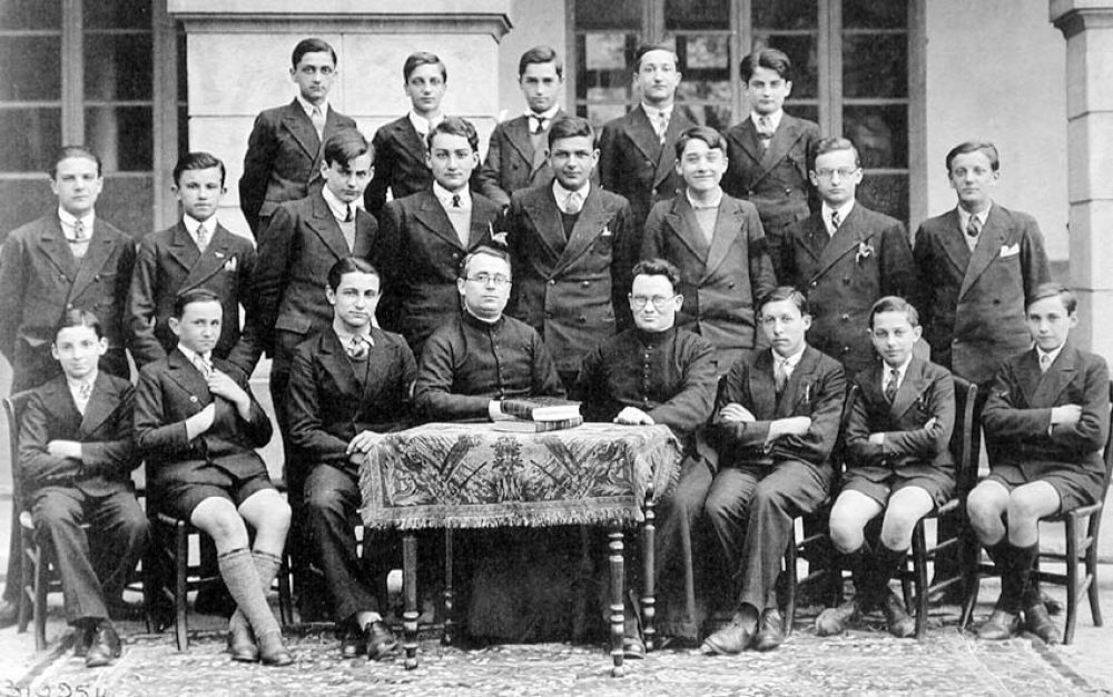 Ecole Saint-Caprais - Agen. (Lot-et -Garonne). 1933-1934.