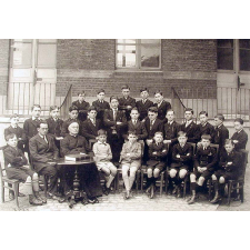 Institution Saint-Charles, Chauny (Aisne) 1929-1930.