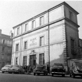 Faculté des lettres : la façade principale.