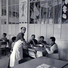 Oeuvre de protection des Enfants juifs : Repas : Réfectoire