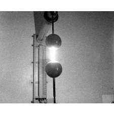 Ecole Nationale Supérieure d'Electrotechnique, d'Electronique et d'Hydraulique de Toulouse : le générateur d'ondes de choc en activité.