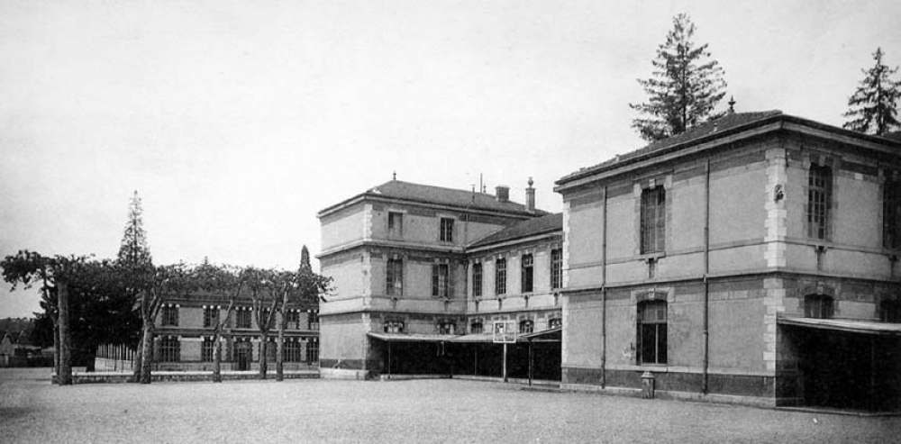 Ecole Nationale Professionnelle - Voiron. (Isère). 1931-1938.