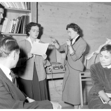 Vie étudiante à Paris : comité d'accueil pour les étudiants étrangers, boulevard Raspail