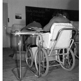 Centre d'éducation spécialisée de Lestrade : un élève pendant un cours de géographie physique.
